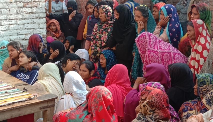 current se kapda vyapari ki maut
