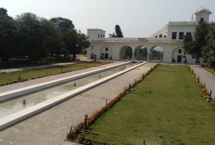 Know about Famous Pinjore Gardens of Pinjore