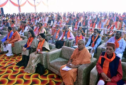Ganga Samagra meeting begins in presence of Mohan Bhagwat on the banks of Sangam