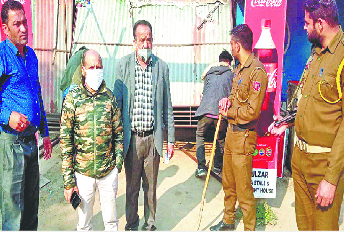 six restaurants on government land closed on sidhra highway