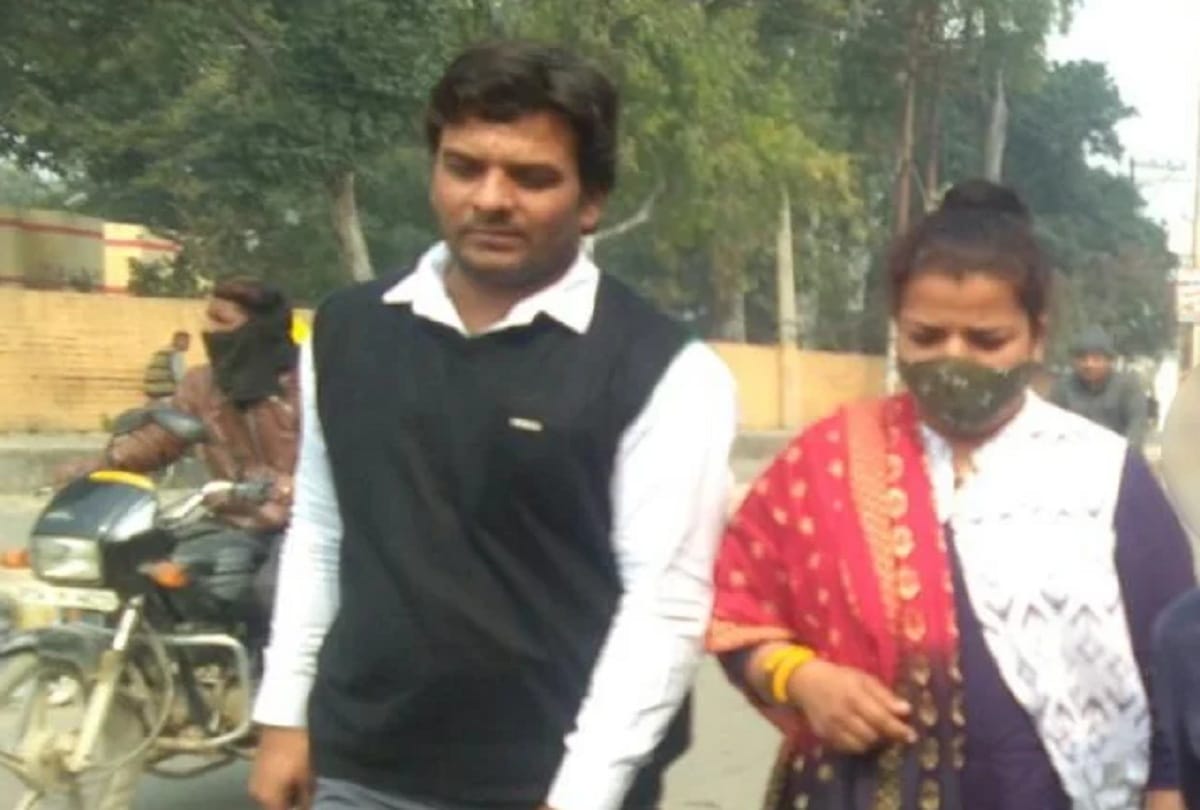 amroha shabnam case Son cried came out of rampur jail after meeting her mother Shabnam see photos