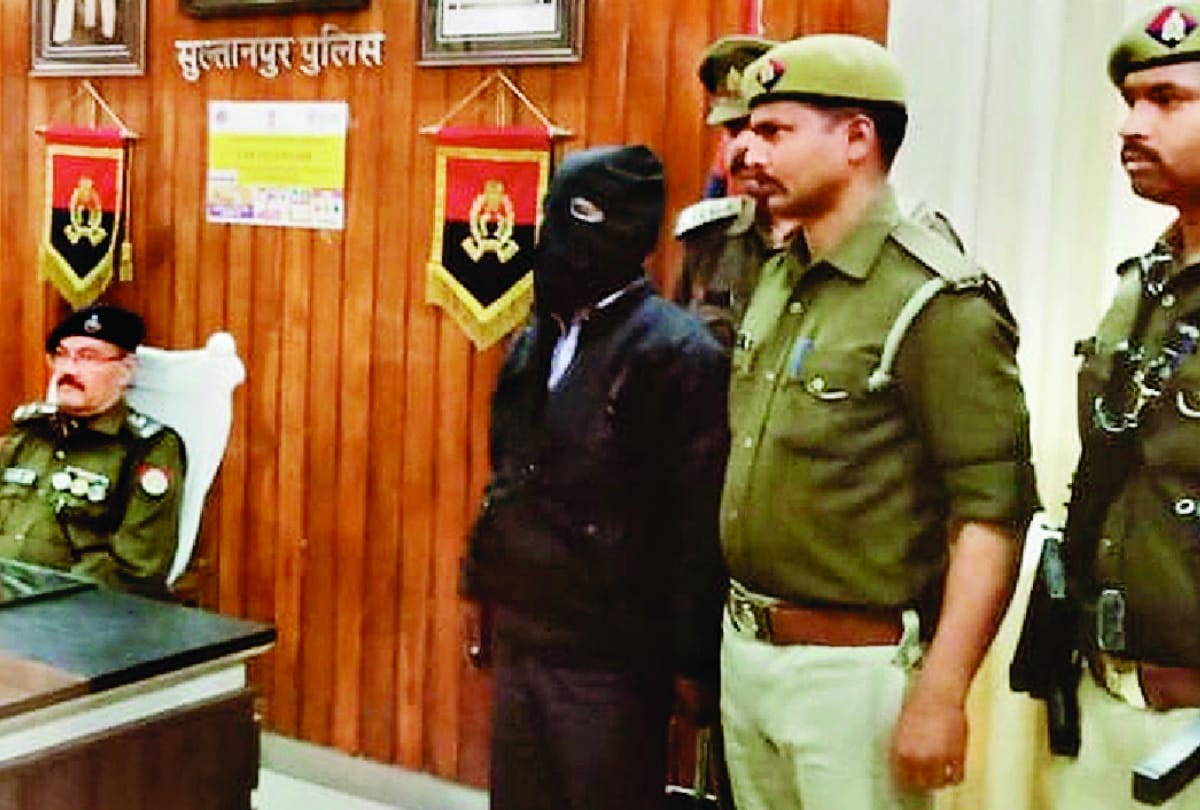 UP: 30 lakh loot was disclosed to businessman, employee accused of conspiracy