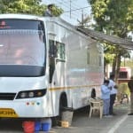 सेंट्रल जेल के बाहर खड़ी अभिषेक बच्चन की वैनिटी वैन