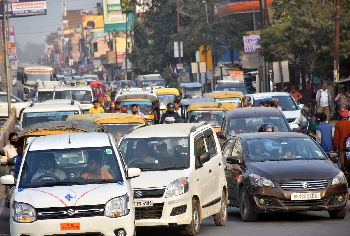 People stuck in jam for hours in Gorakhpur
