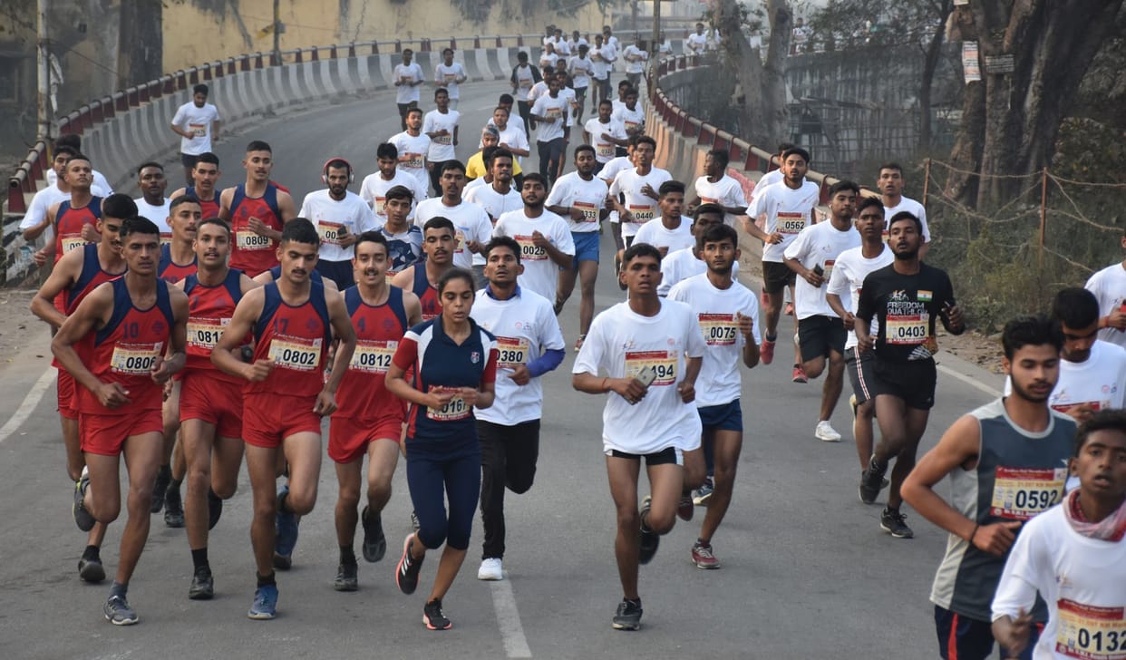Ruby of Muzaffarpur and Shyam of Prayagraj became champions in the half marathon