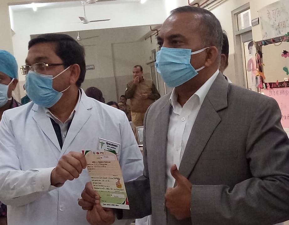 The commissioner got the corona vaccine installed