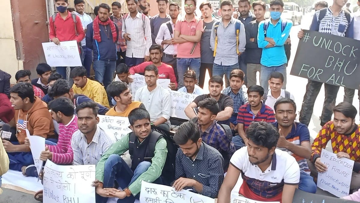 BHU first and second year students protest for university open running all classes for students