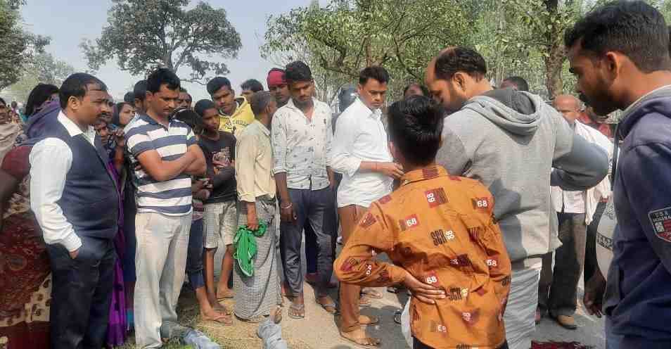 A Youngster died in a road accident