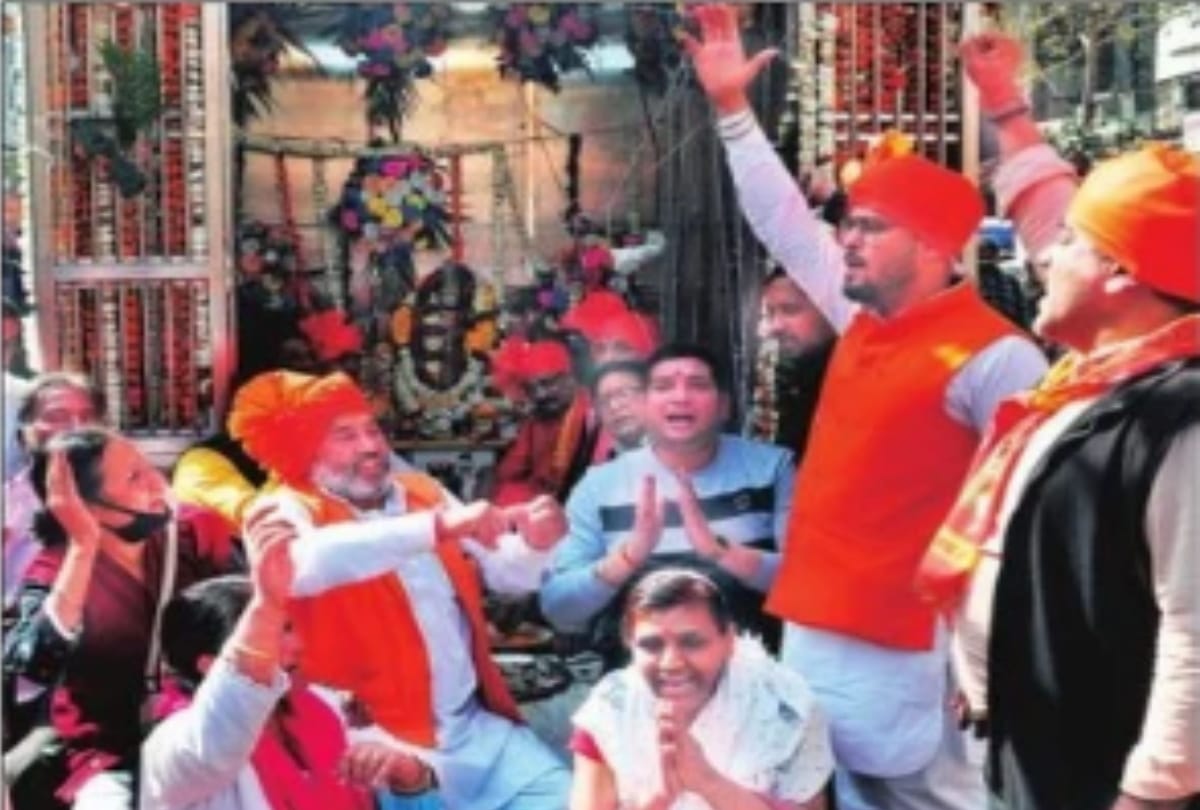 Special programs will be held daily till Holi at Chandni Chowk Hanuman mandir delhi