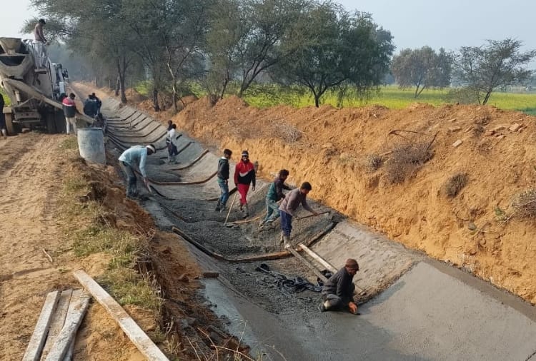 Haryana : Canals buried under sand in siwani  