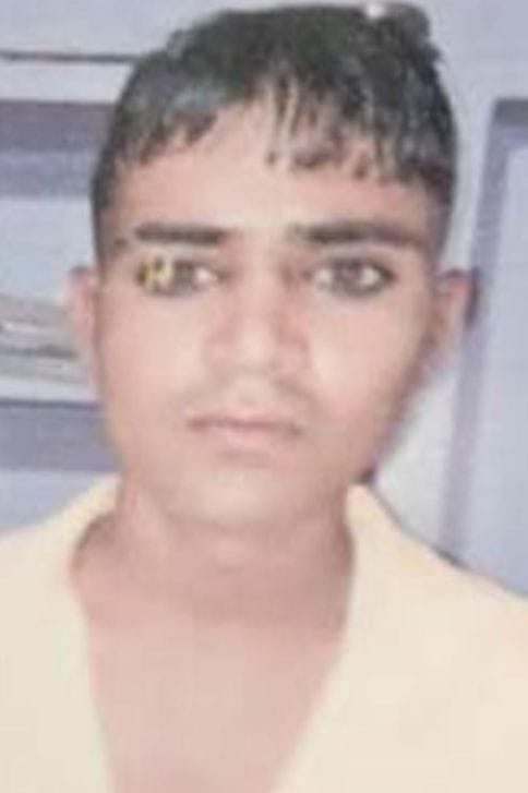 Hathras: Cantor, bike rider killed in bike collision