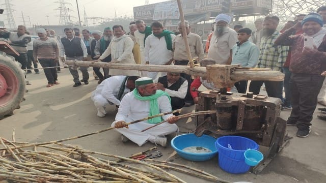 Crusher laid on Ghazipur border, arrangements made to avoid summer