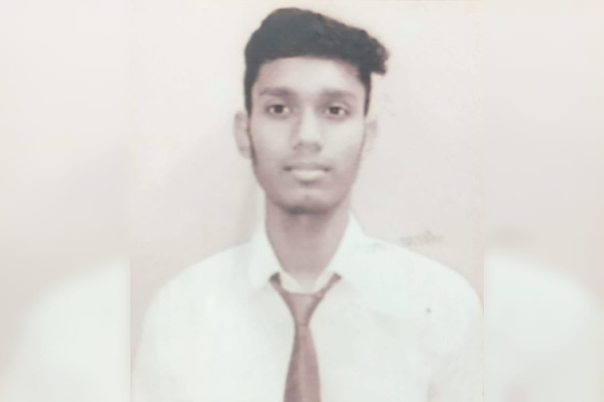 BBA student has committed suicide by hanged in kharkhodda of Meerut
