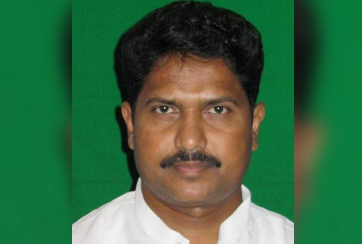 Dadra Nagar Haweli MP Mohanbhai Sanjibhai Delkar death in mumbai