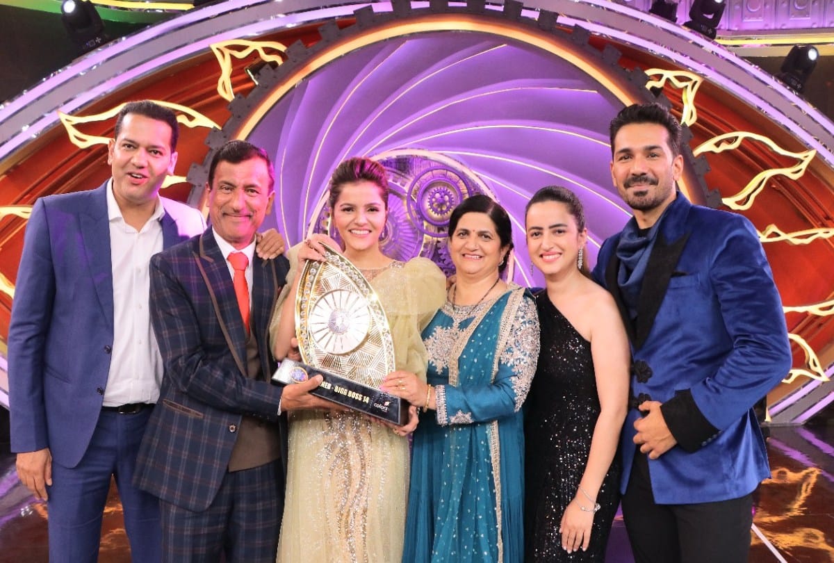 big boss season 14 winner Rubina Dilaik  will  improve road and electricity system in her village