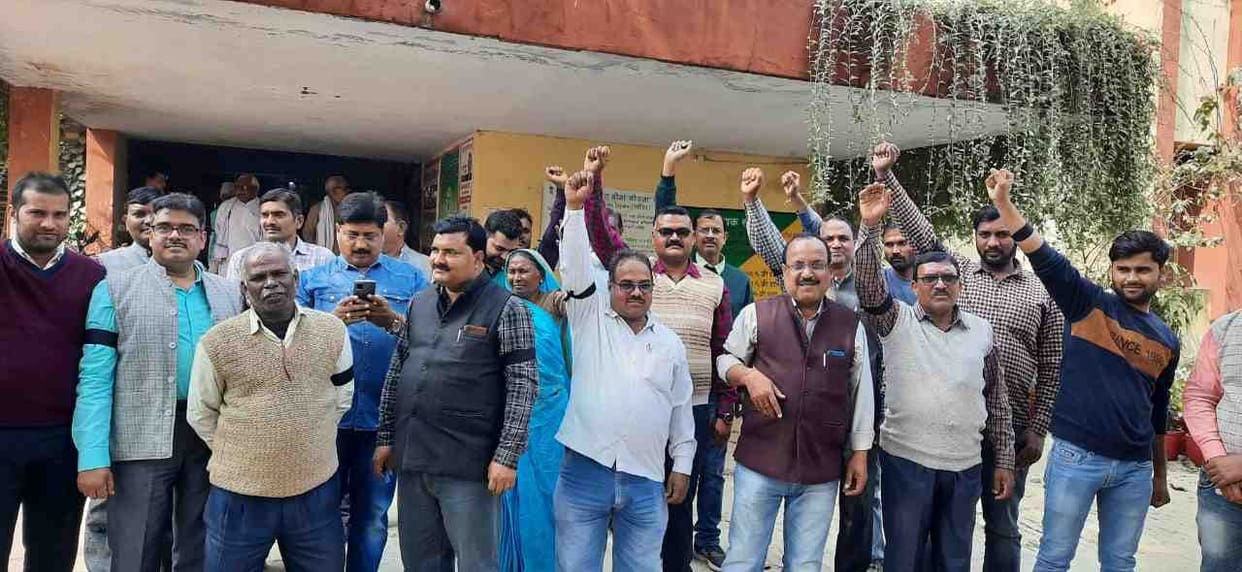 Demand for pension, expressed opposition