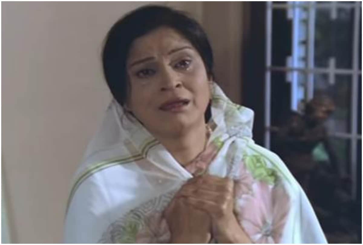 Actress Urmila Bhatt was found dead in her house with a slit on her throat