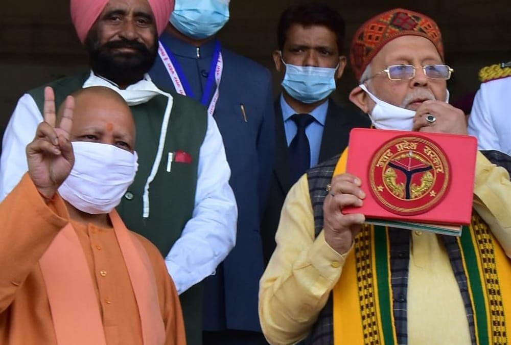 UP Budget 2021: UP finance minister Suresh Khanna did worship before presenting Budget.