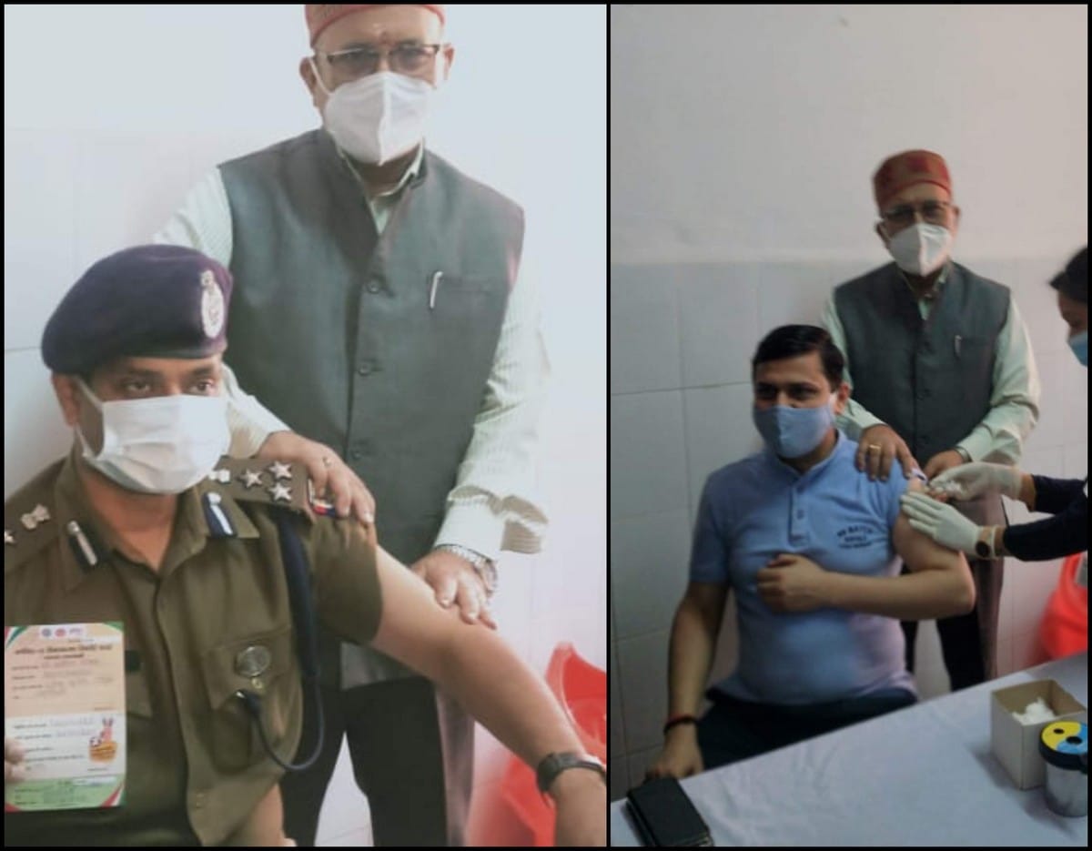 varanasi corona case: dm ssp gets corona vaccine