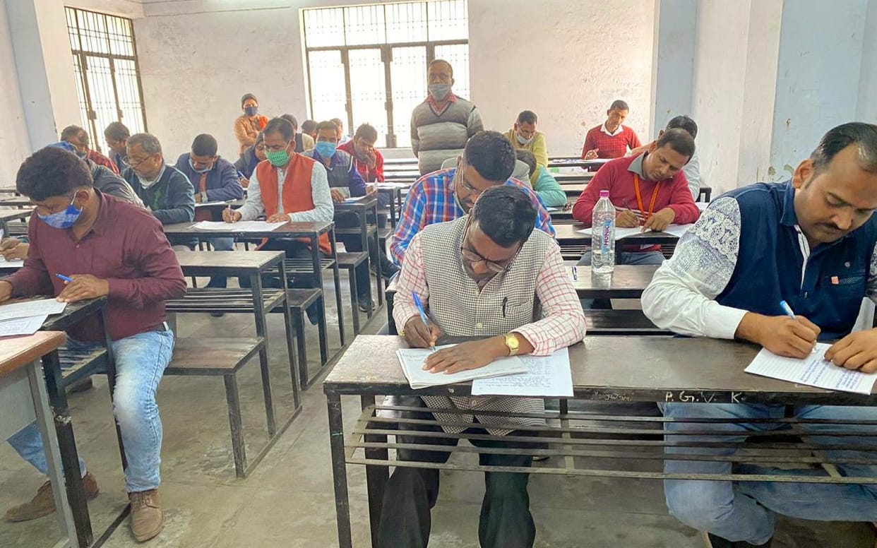 BSA,hardoi news,council school,10 arp,left exam