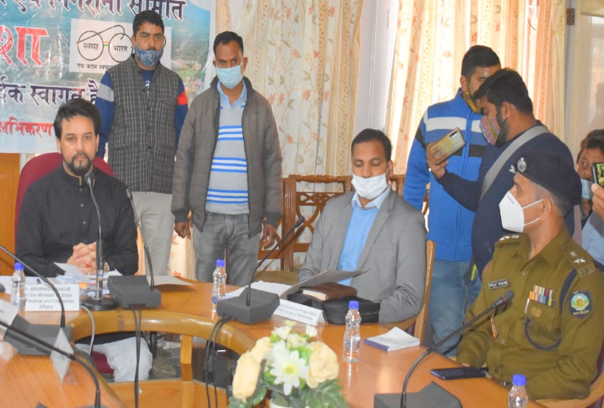 anurag thakur will conduct special meeting To remove Obstacles in CU construction