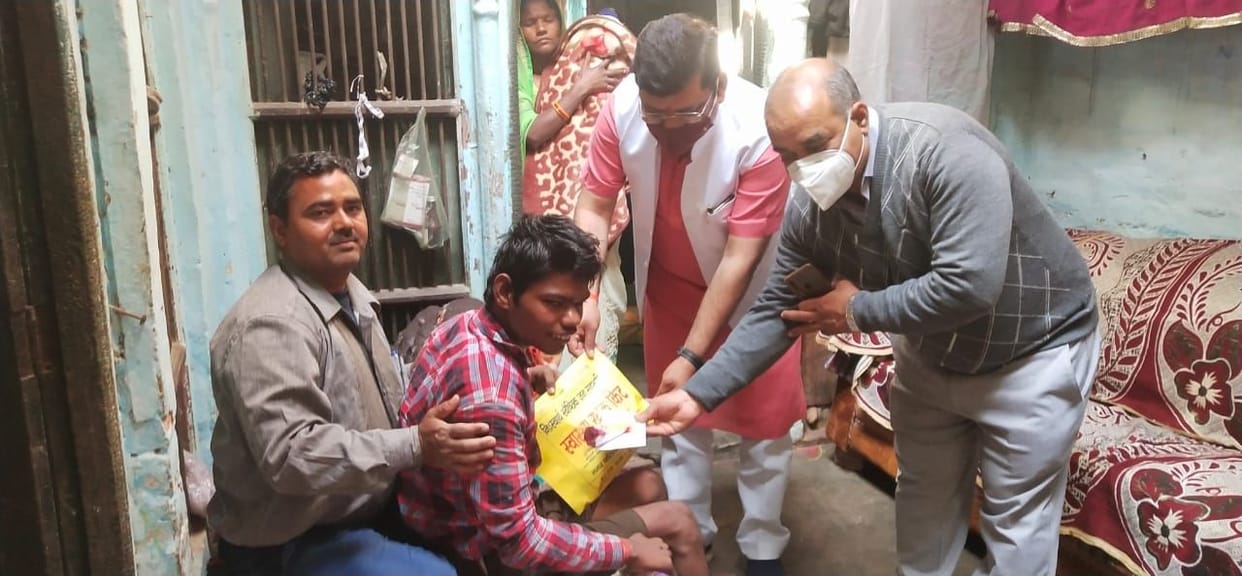 Hathras: Municipal administration adopts 21 TB patients