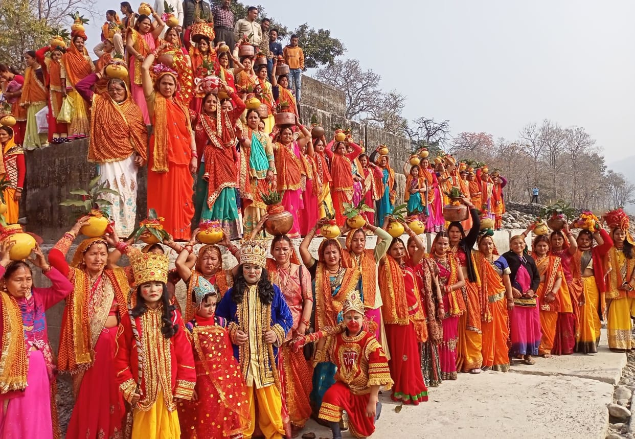Kalash Yatra taken out with drums