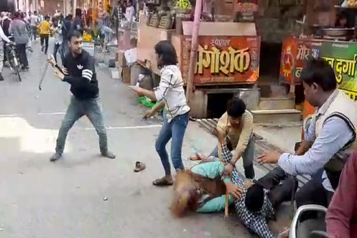 Did you know that the reason for the fight between two shopkeepers at bagpat