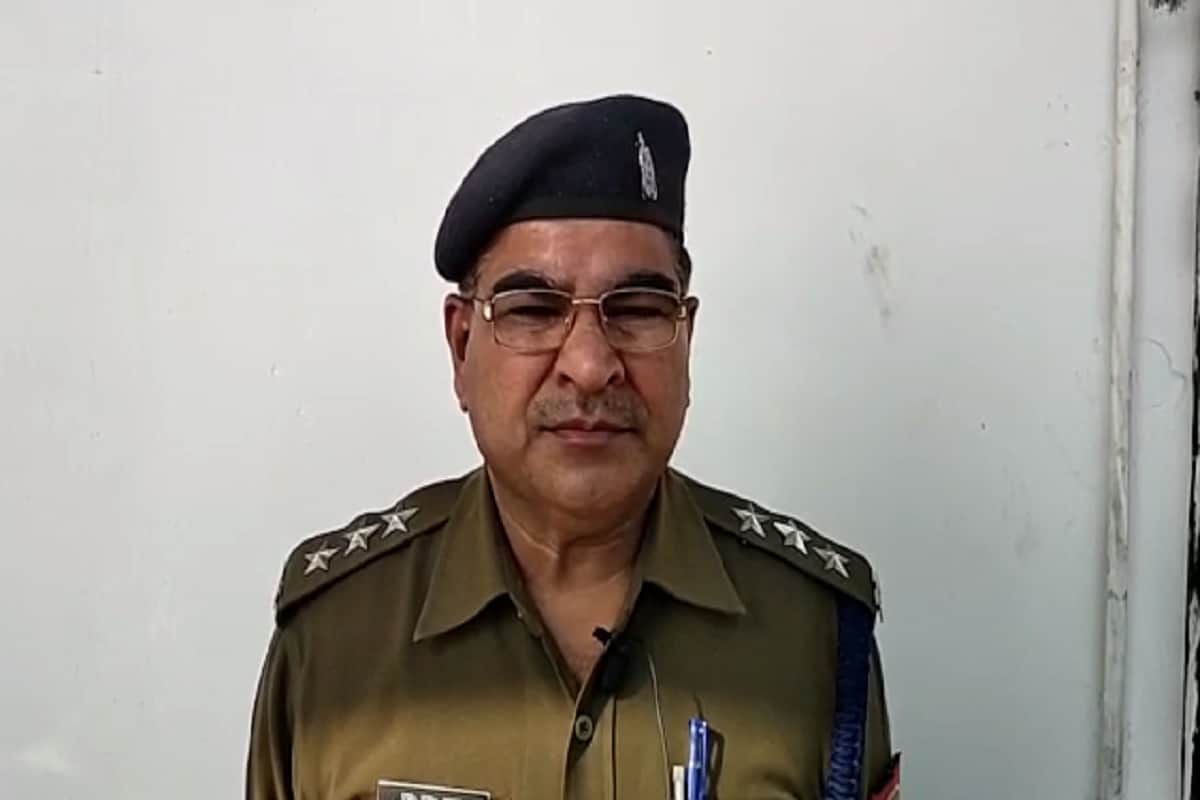 Fight in a trader and shopkeepers in Baghpat and video viral and see photos