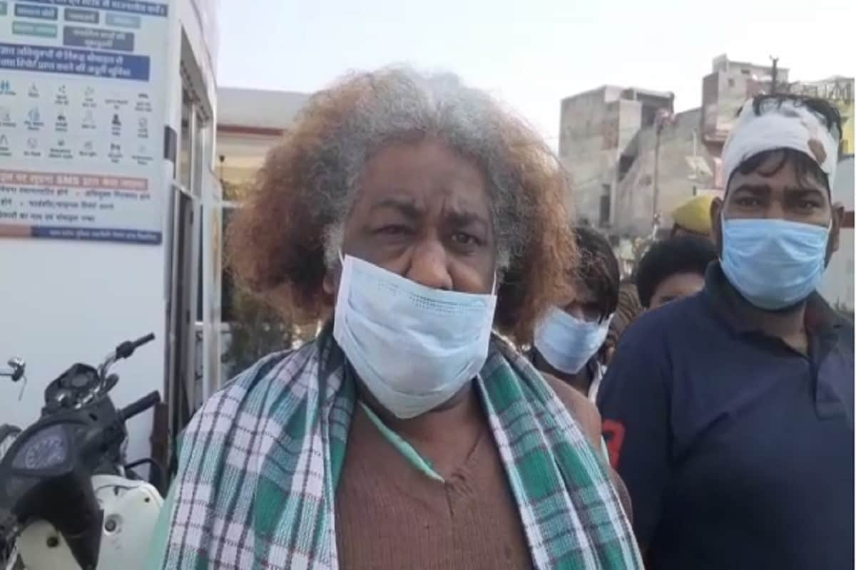 Shopkeepers frightened after a clash near Atithi Bhavan