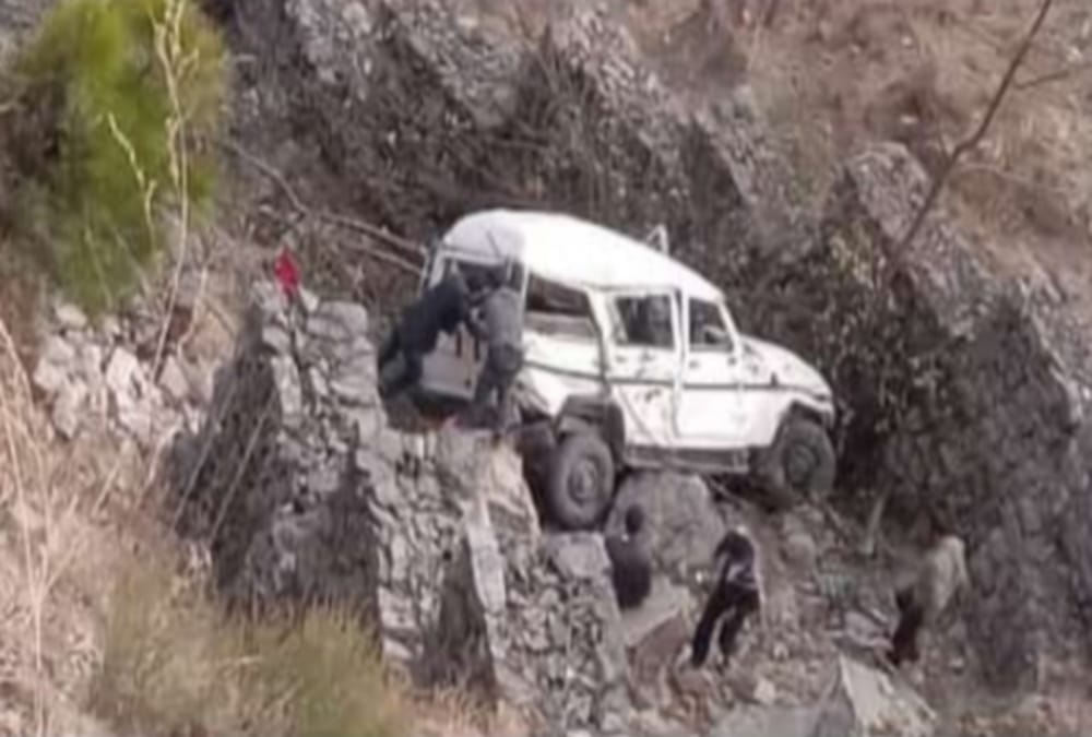 Uttarakhand News: Father Death on His Daughter First Birthday during Car Fell into Ditch Photos
