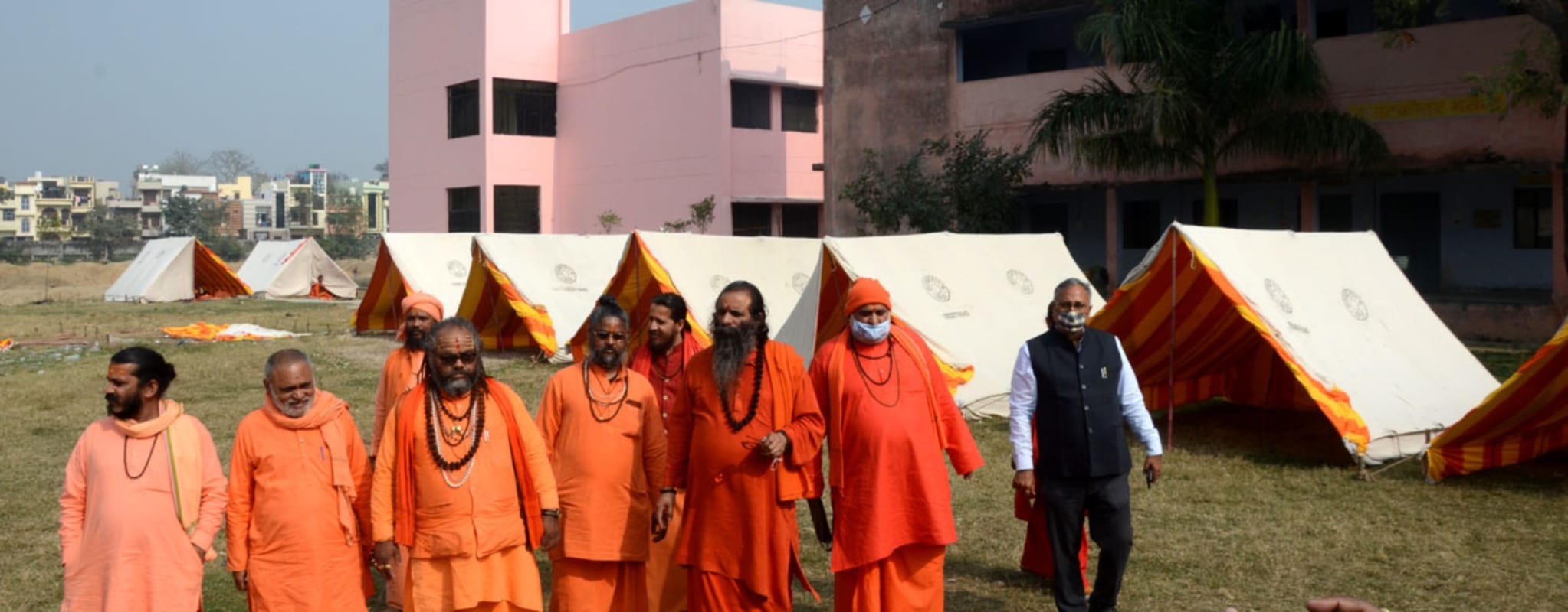 Haridwar kumbh 2021 news : Toilets provided in front of religious paintings wall