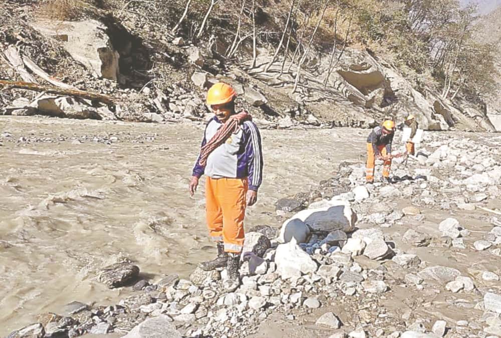 Uttarakhand Chamoli Disaster 17th Day News: SFT Point far away only 10 meters in Tunnel