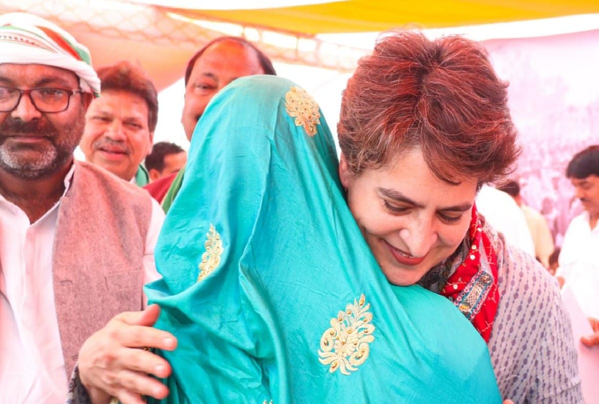 Priyanka Gandhi Vadra In Kisan Maha Panchayat Pali Khera Mathura