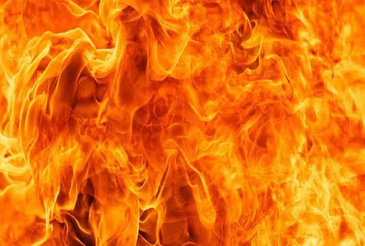 Heavy fire in Namkeen factory in kanpur