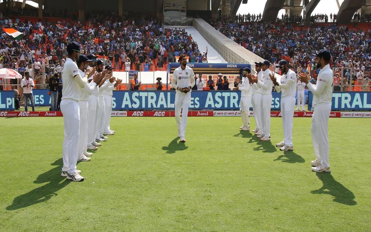Ishant sharma playing his hundred test cricket match in narendra modi stadium people happy in kashi to korea