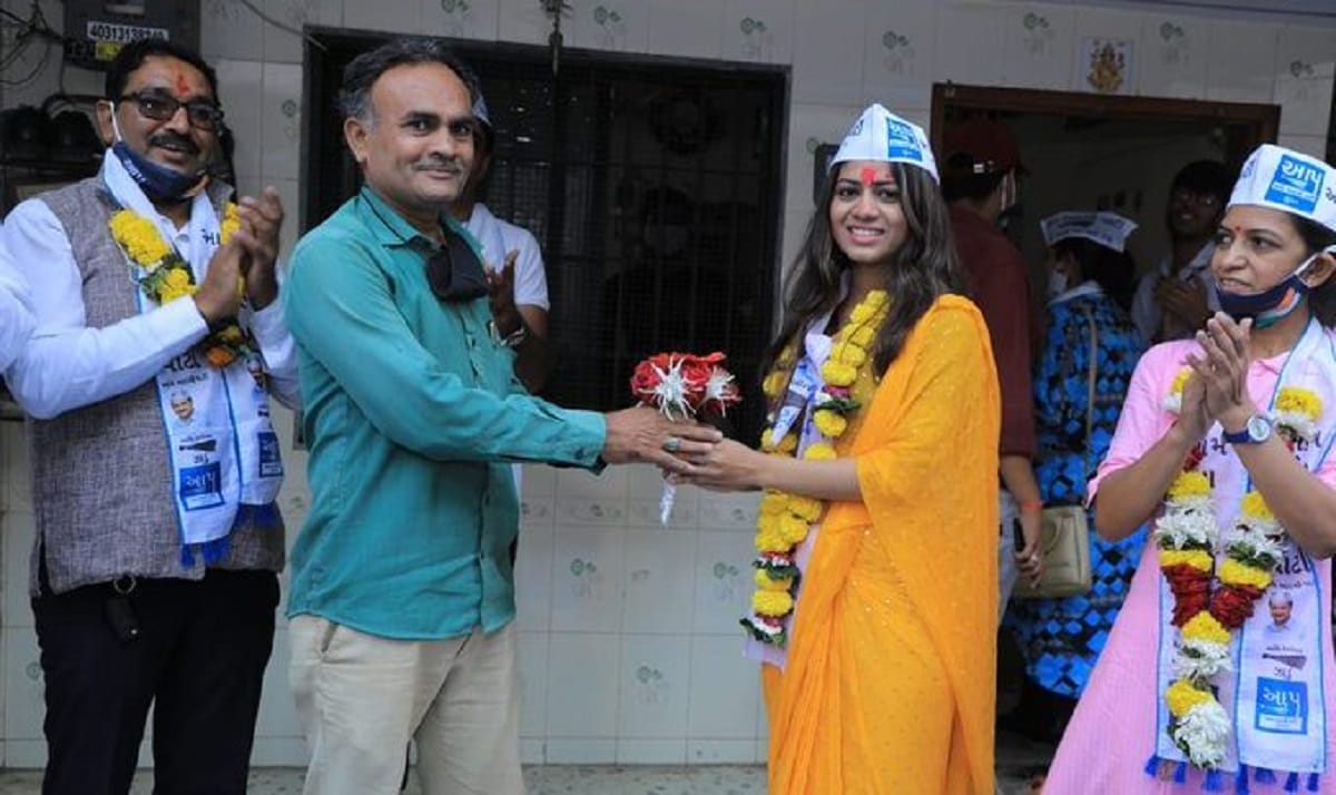 AAP Payal Patel Becomes The Youngest Corporator Of Surat In Gujarat
