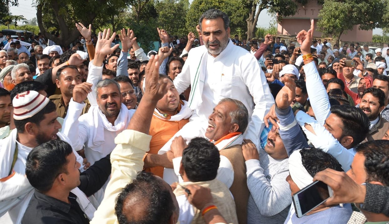 Union Minister of State Dr. Sanjeev Balyan welcomed in Shahpur
