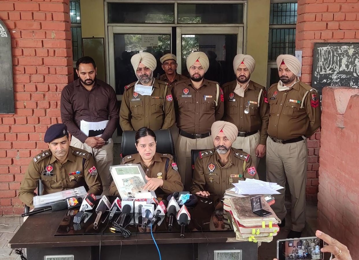 Gangs selling counterfeit stamps busted in five states, four accomplices arrested on gangster's traces