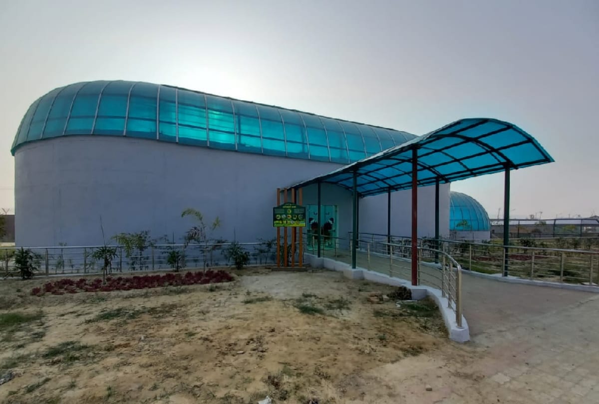 UP Best Zoo of gorakhpur Butterfly park ready for live and safe breeding in Zoological park
