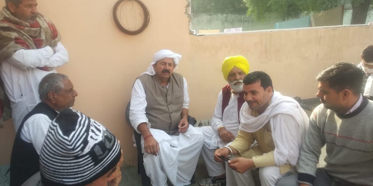 Chaudhary Naresh Tikait reached village of Soram