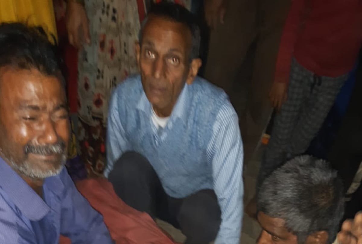 Cylinder blast in Hathras heard till 2 kms many died and injured 