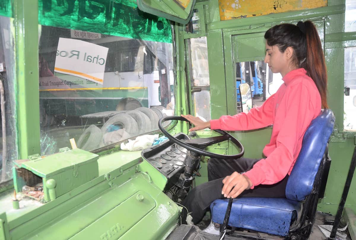 Kangra gets Himachal's first woman ambulance driver