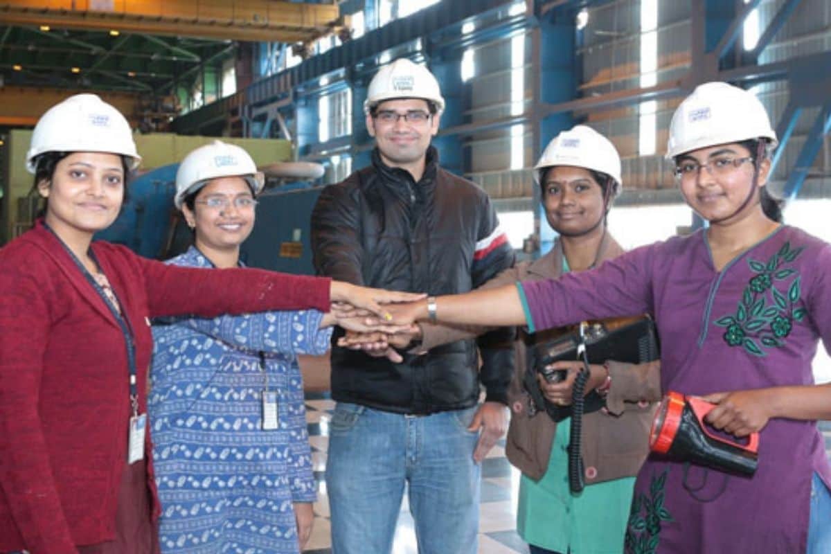 NTPC Recruitment 2021 : NTPC is looking for 200 experienced Assistant Engineer and 30 experienced Assistant chemist post