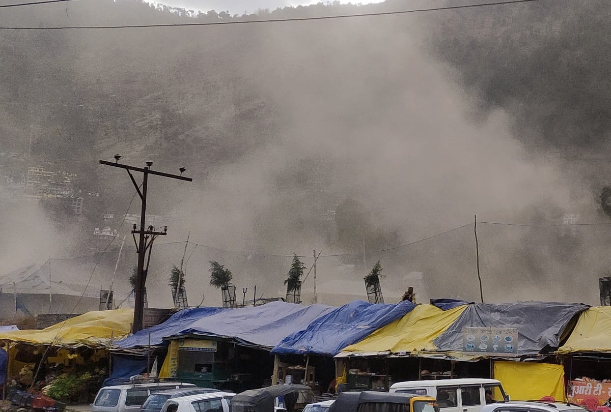 weather update: fresh snowfall in rohrang thunderstorm in kullu