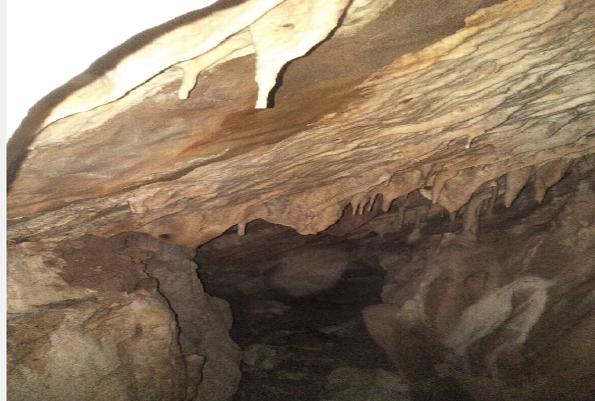 Jammu Kashmir twenty feet long cave found on highway