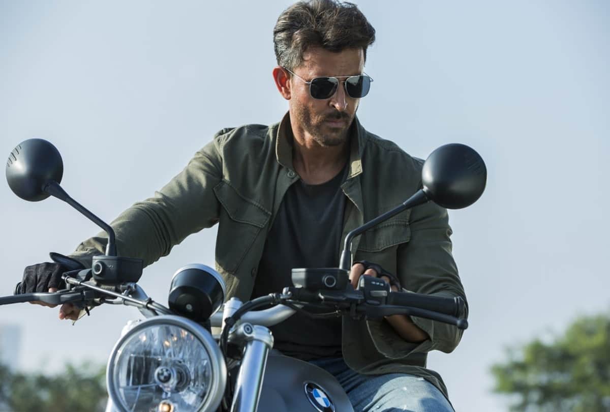 Hrithik roshan addressed aspiring actors in Iffi said train yourself like olympic athelete