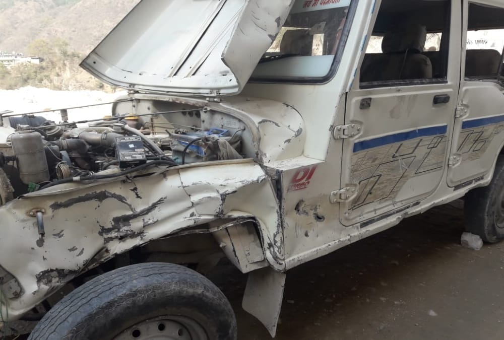 Uttarakhand News: Mountain Collapse on Kedarnath Gaurikund highway Vehicle destroyed photos