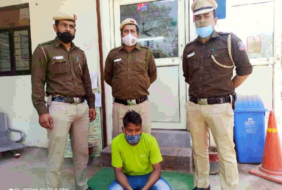 Burari case Man murders wife little son and accused husband sleeps with dead body whole night  