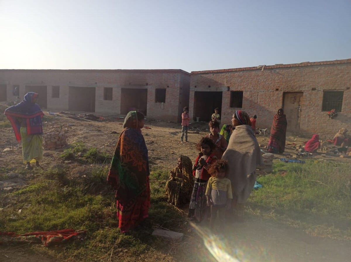 husband killed his wife in bhadohi up
